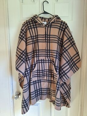 Le Moda Women's "Charlotte" Hooded Zip Up Poncho